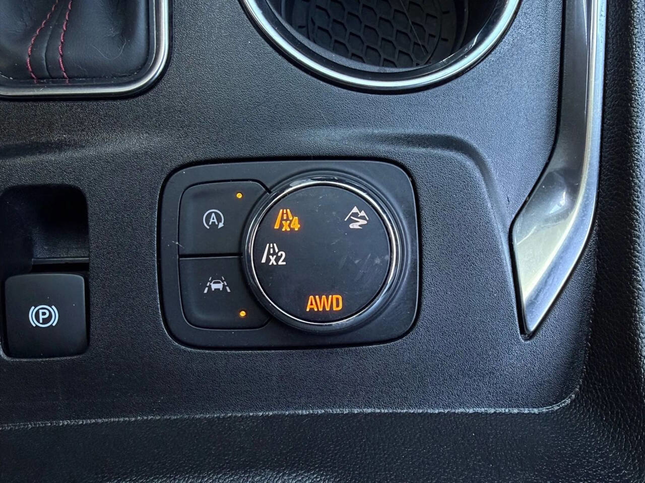 Used 2023 Chevrolet Traverse RS image 26