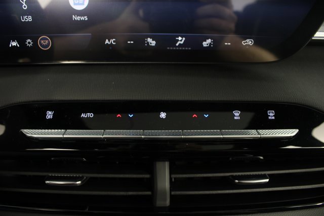 New 2026 Buick Enclave Sport Touring w/ Super Cruise Package image 8