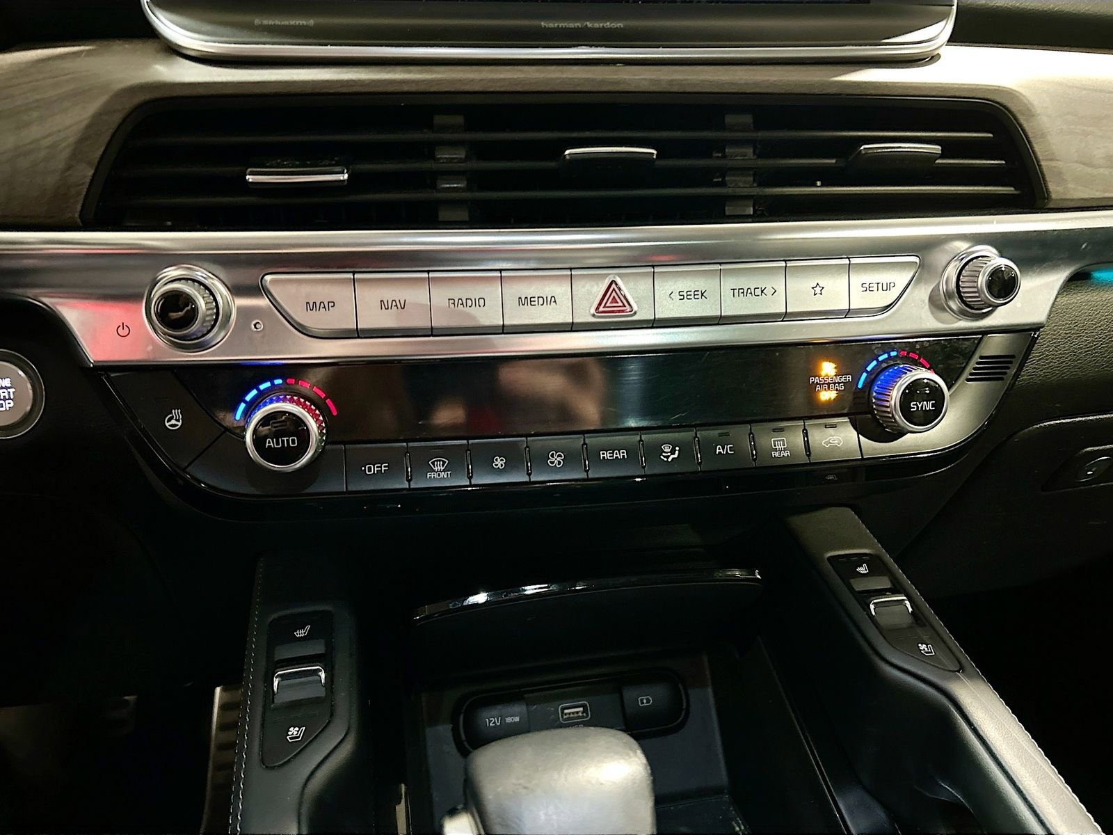 Used 2022 Kia Telluride SX w/ SX Prestige Package AWD/4WD image 16