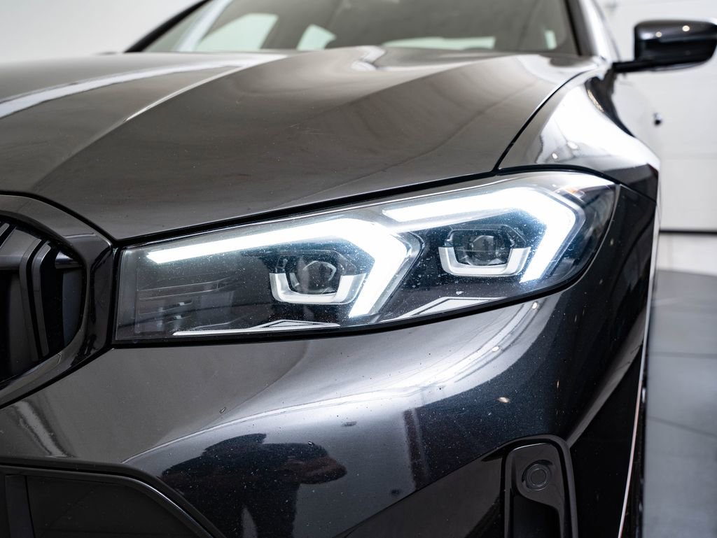 Used 2023 BMW 330i xDrive Sedan w/ M Sport Package image 15
