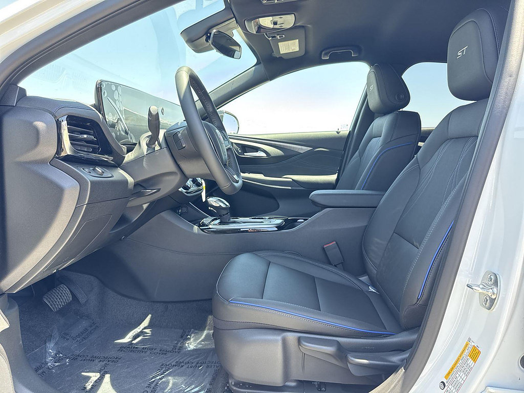New 2026 Buick Envista Sport Touring w/ Convenience II Package FWD image 20