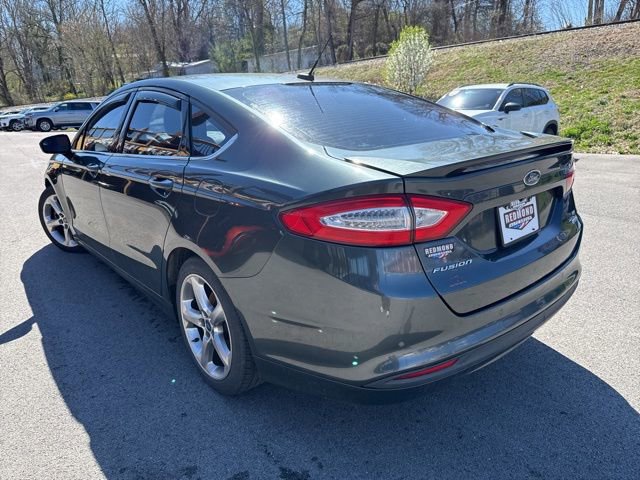 Used 2015 Ford Fusion SE w/ Equipment Group 201A image 6