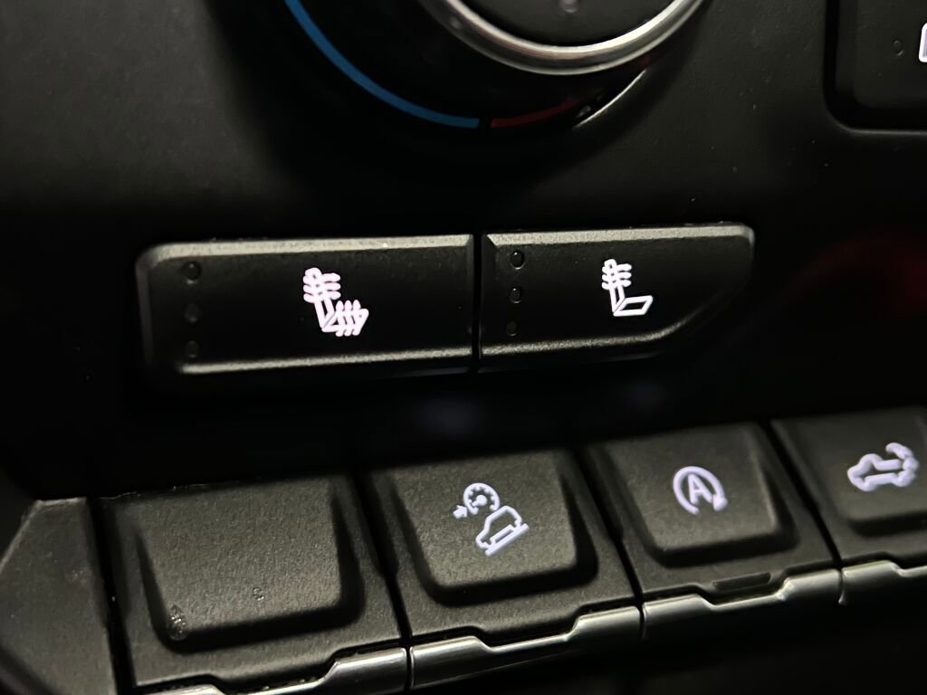 Used 2020 Chevrolet Silverado 1500 LT Trail Boss image 11