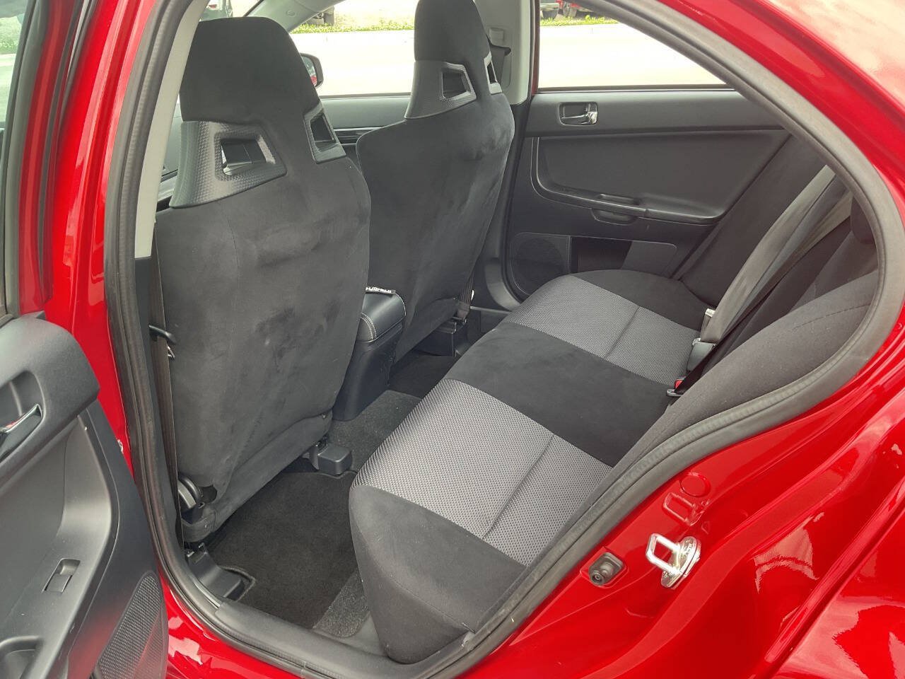 Used 2015 Mitsubishi Lancer Evolution GSR AWD/4WD image 28