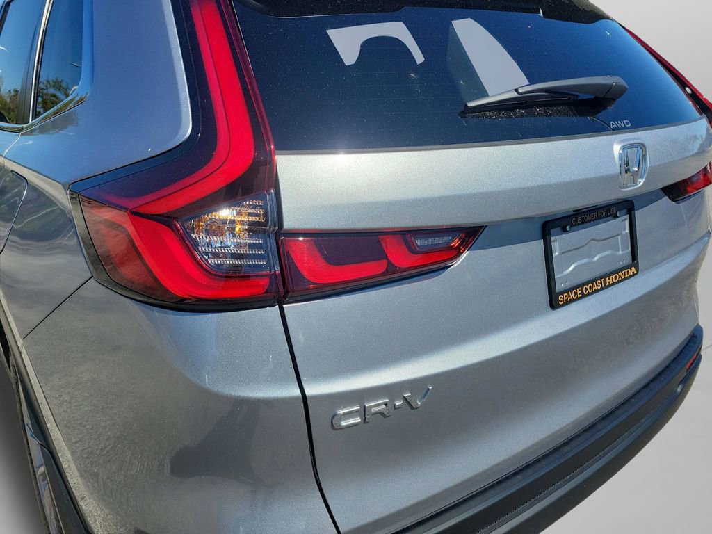 Used 2025 Honda CR-V EX image 15