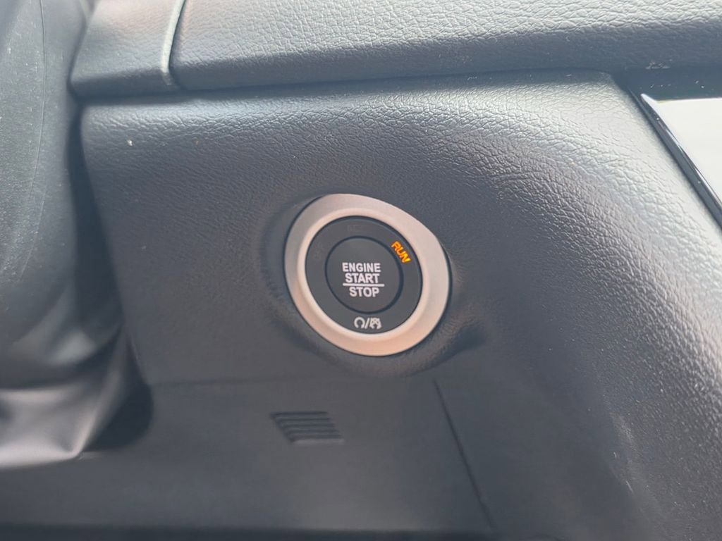 New 2026 Chrysler Voyager LX FWD image 19