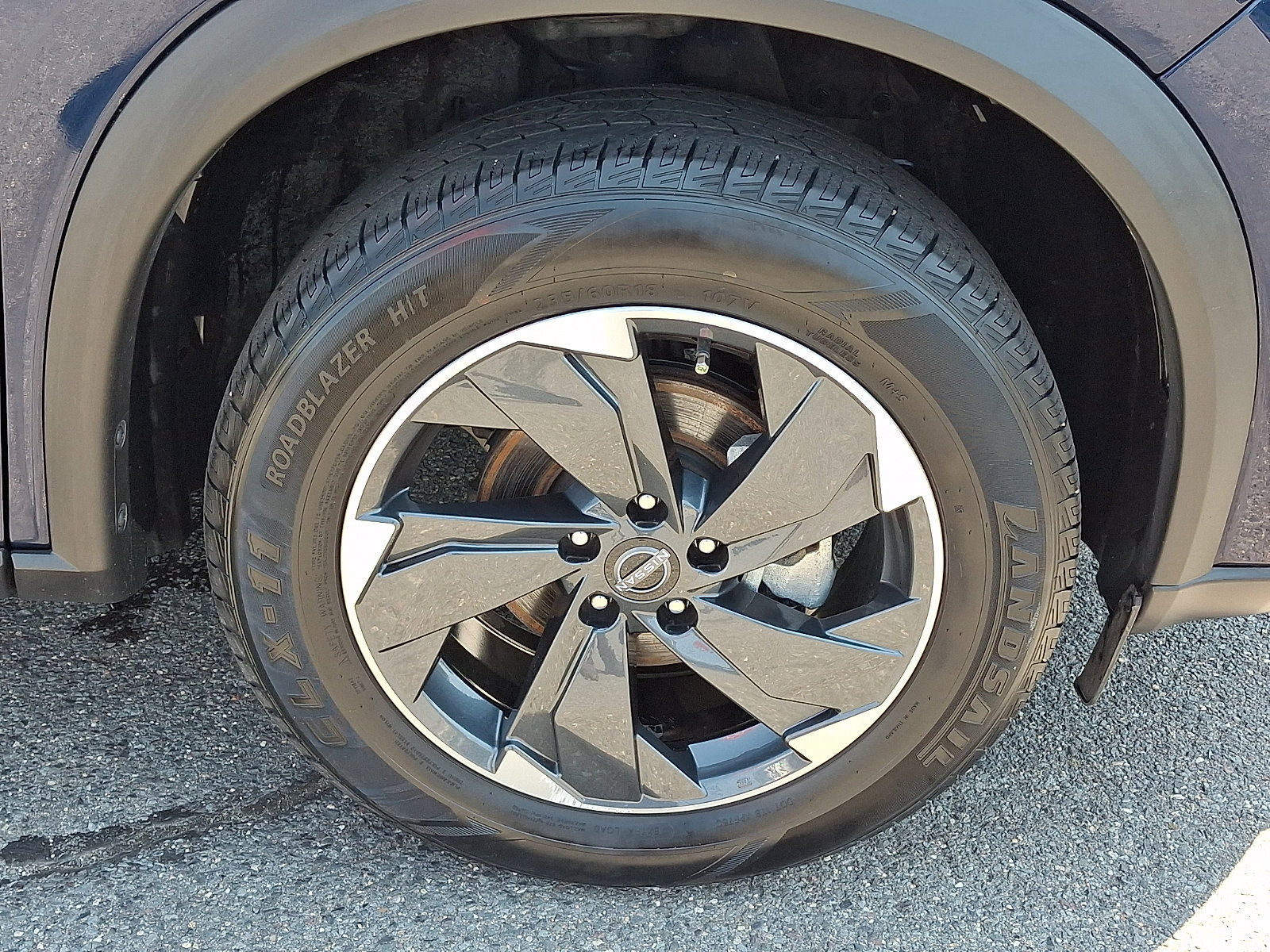 Used 2024 Nissan Rogue SV AWD/4WD image 9