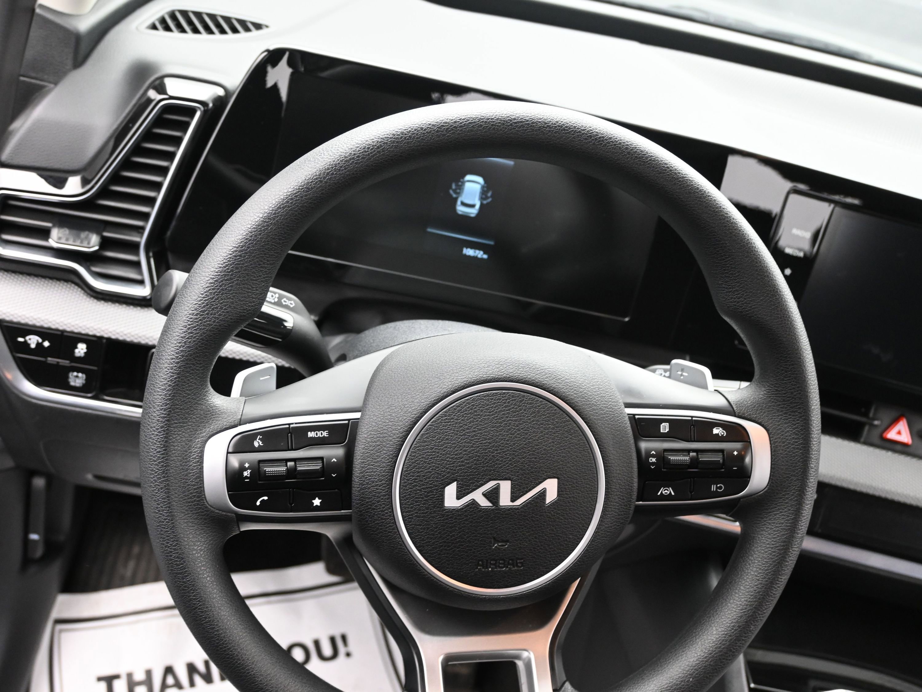 Used 2025 Kia Sportage LX image 19