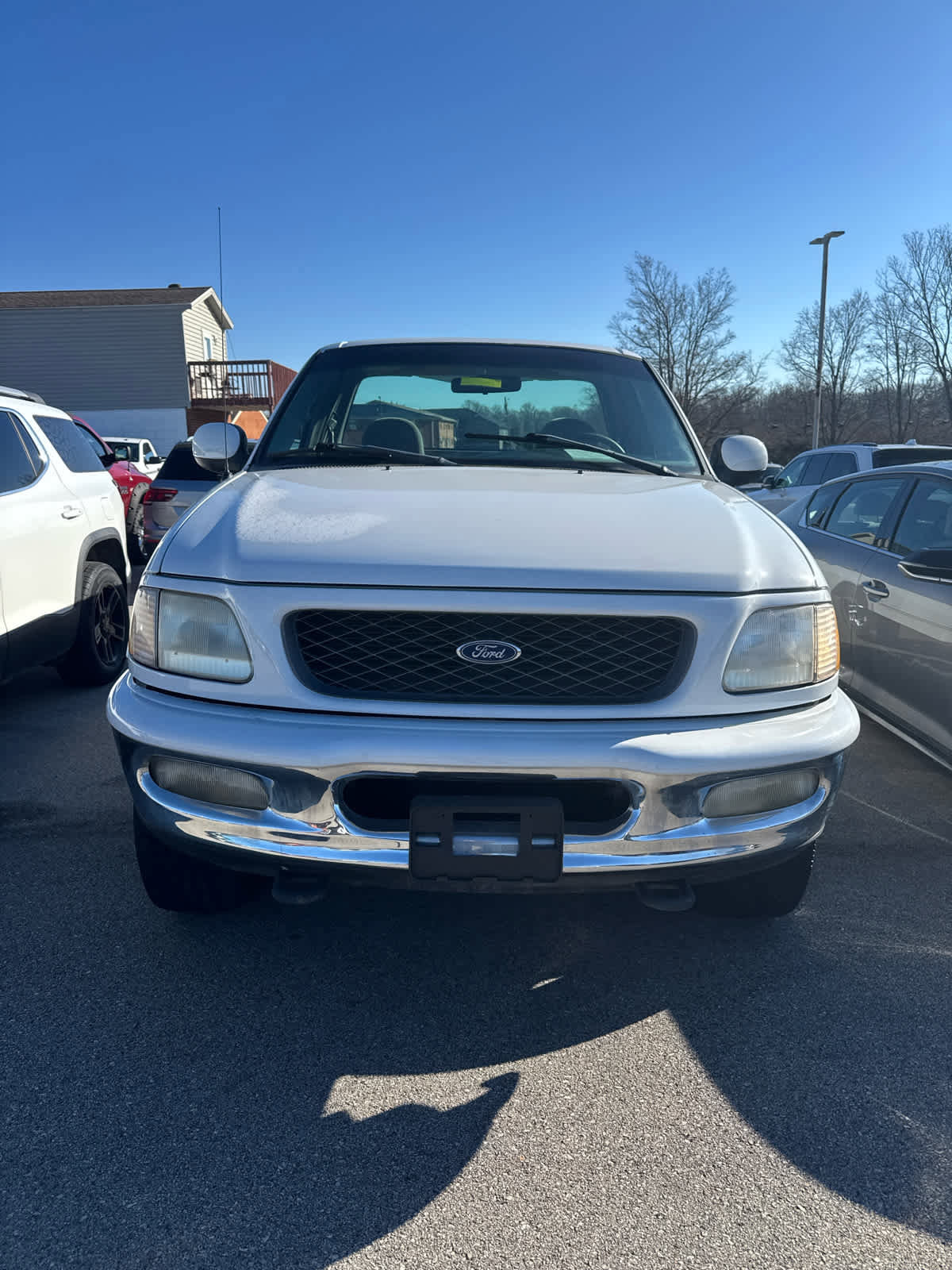 Used 1998 Ford F150 XLT image 2