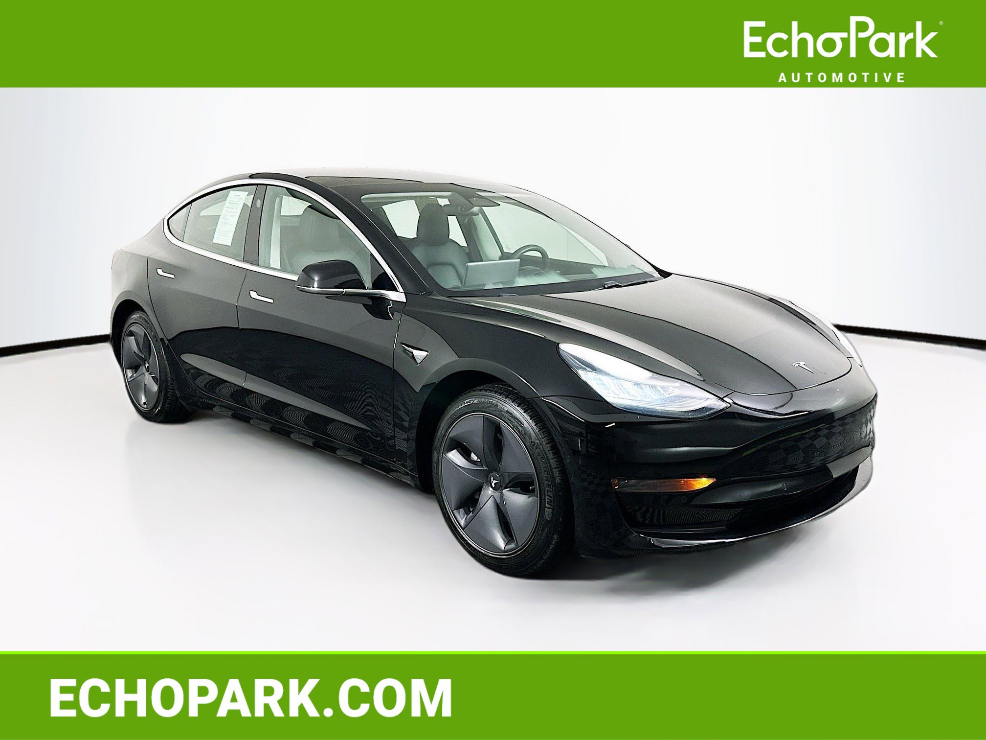Used 2020 Tesla Model 3 Standard Range Plus image 1