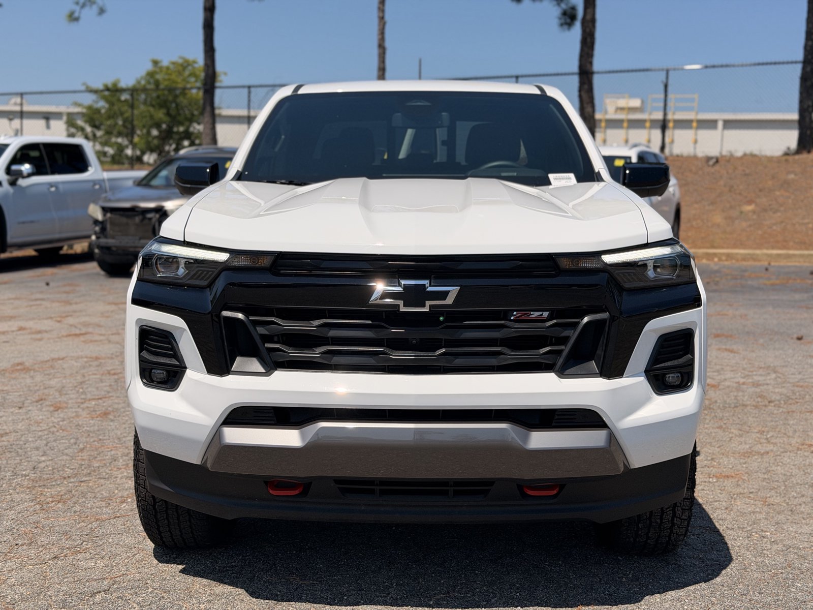 Used 2026 Chevrolet Colorado Z71 w/ Technology Package AWD/4WD image 6