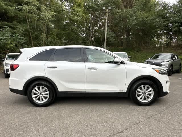 Used 2019 Kia Sorento AWD V6 image 3