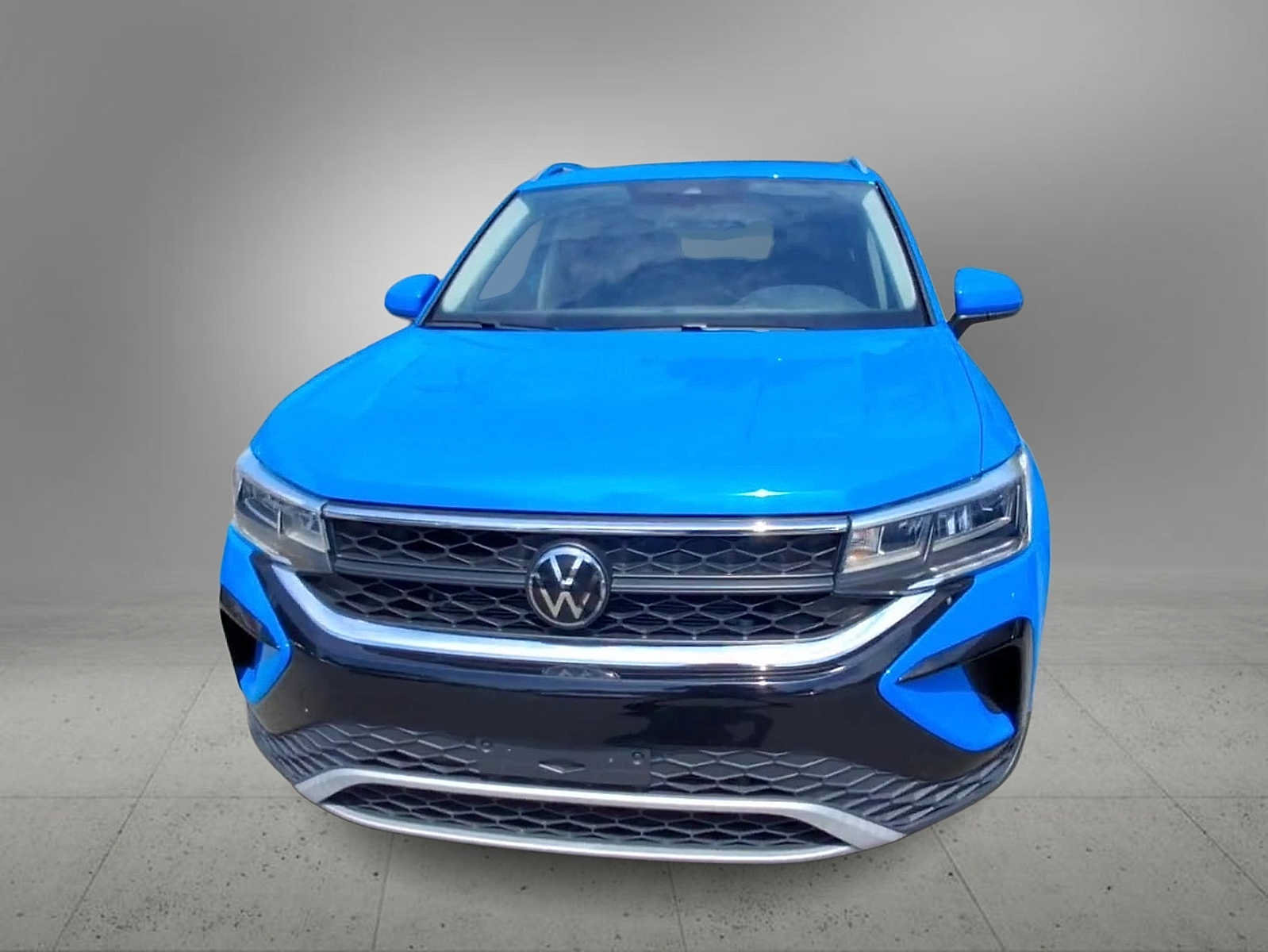 Used 2023 Volkswagen Taos SE AWD/4WD image 3