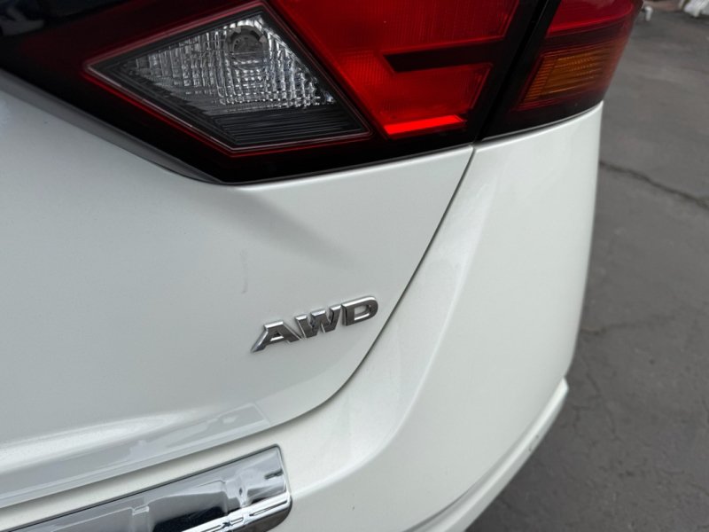 Used 2019 Nissan Altima 2.5 Platinum AWD/4WD image 14