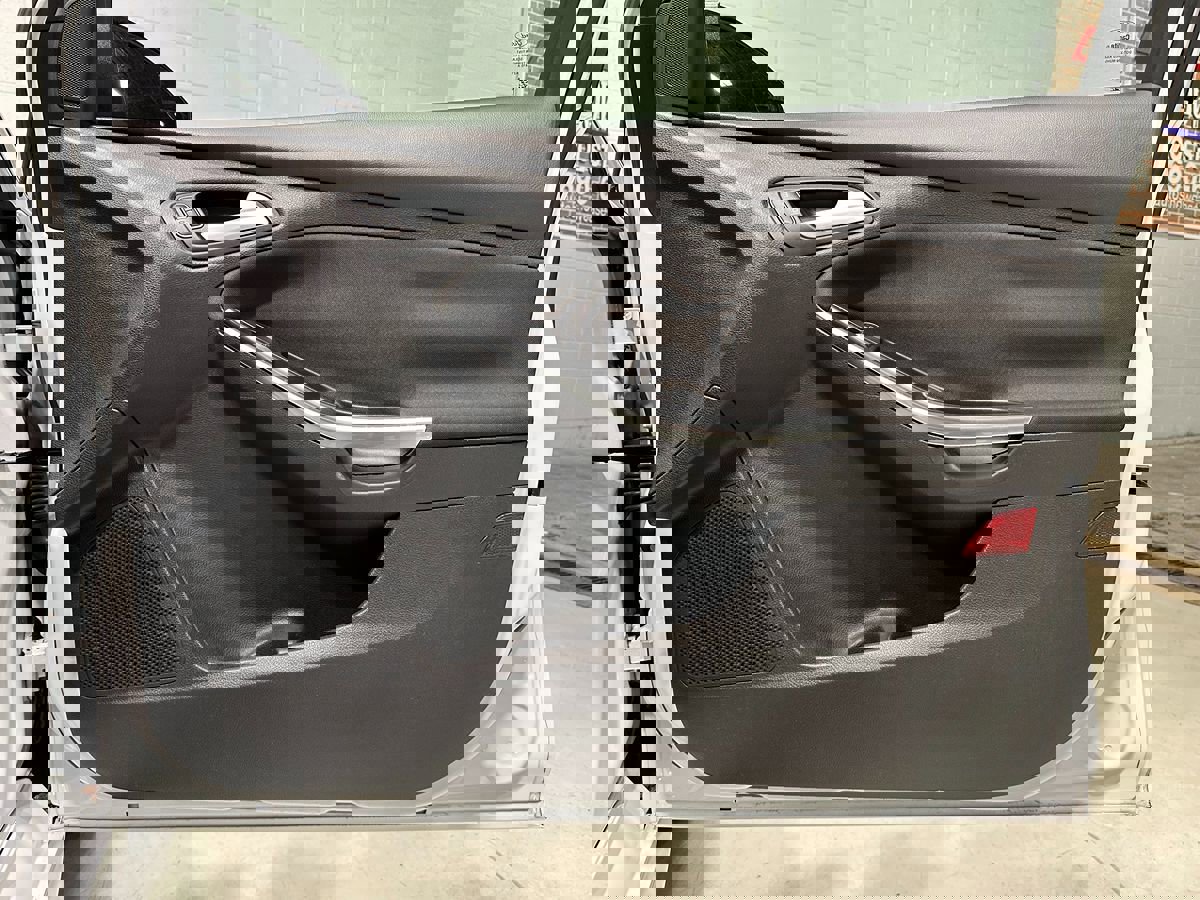 Used 2017 Ford Focus ST image 9