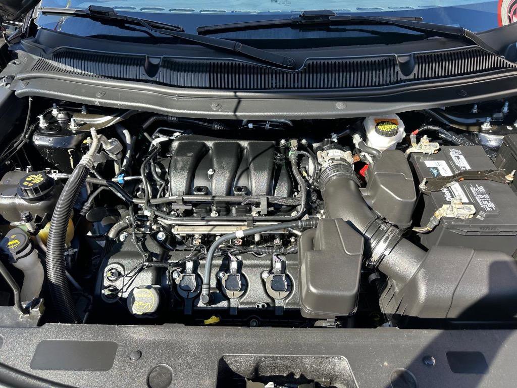 Used 2018 Ford Explorer XLT FWD image 40