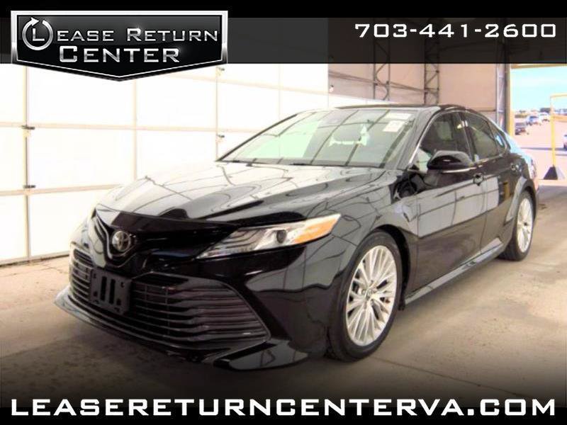 Used 2019 Toyota Camry XLE w/ Carpet Mat Package FWD image 1