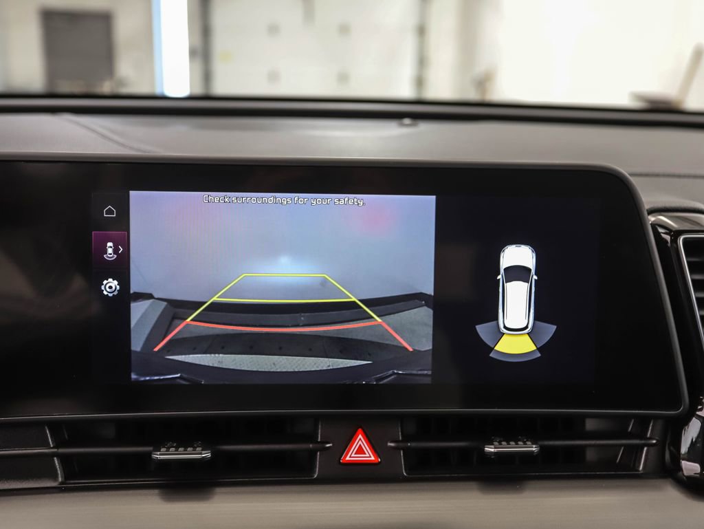 Used 2023 Kia Sportage EX image 18