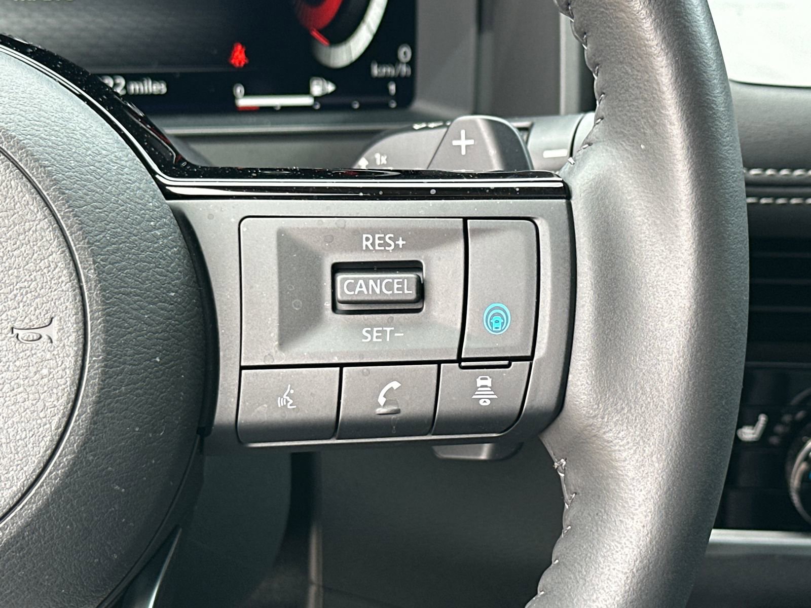 Certified 2024 Nissan Rogue SL FWD image 25