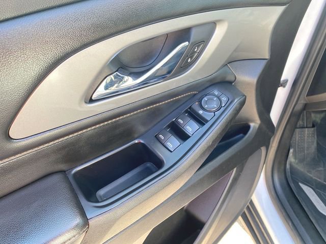 Used 2021 Chevrolet Traverse LS w/ LPO, Blackout Package FWD image 21