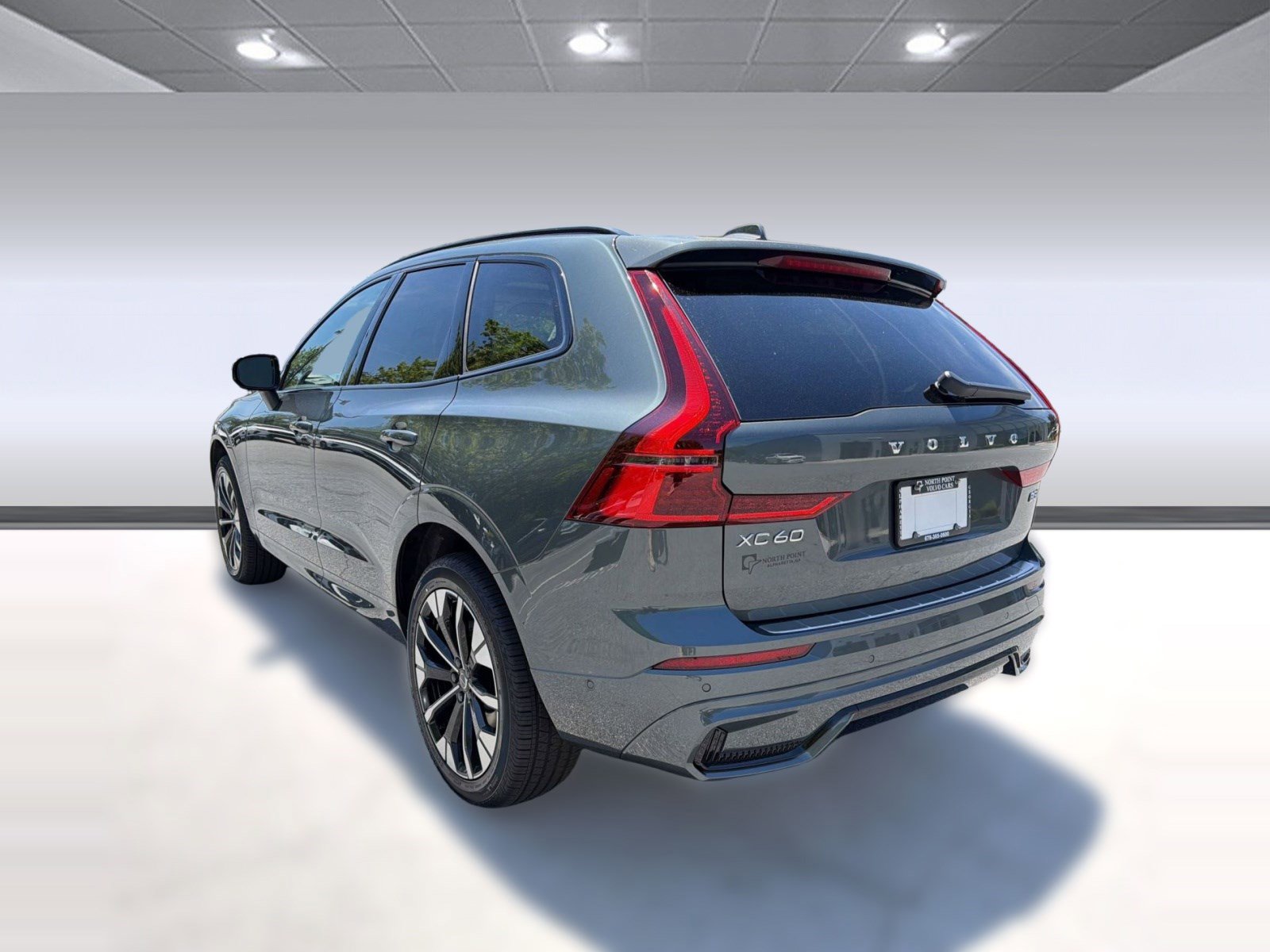 New 2026 Volvo XC60 B5 Ultra w/ Climate Package AWD/4WD image 3