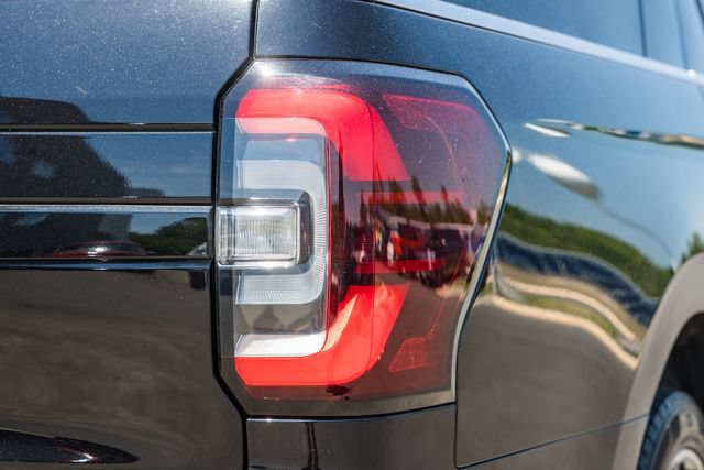 Used 2022 Ford Expedition Max Limited AWD/4WD image 8