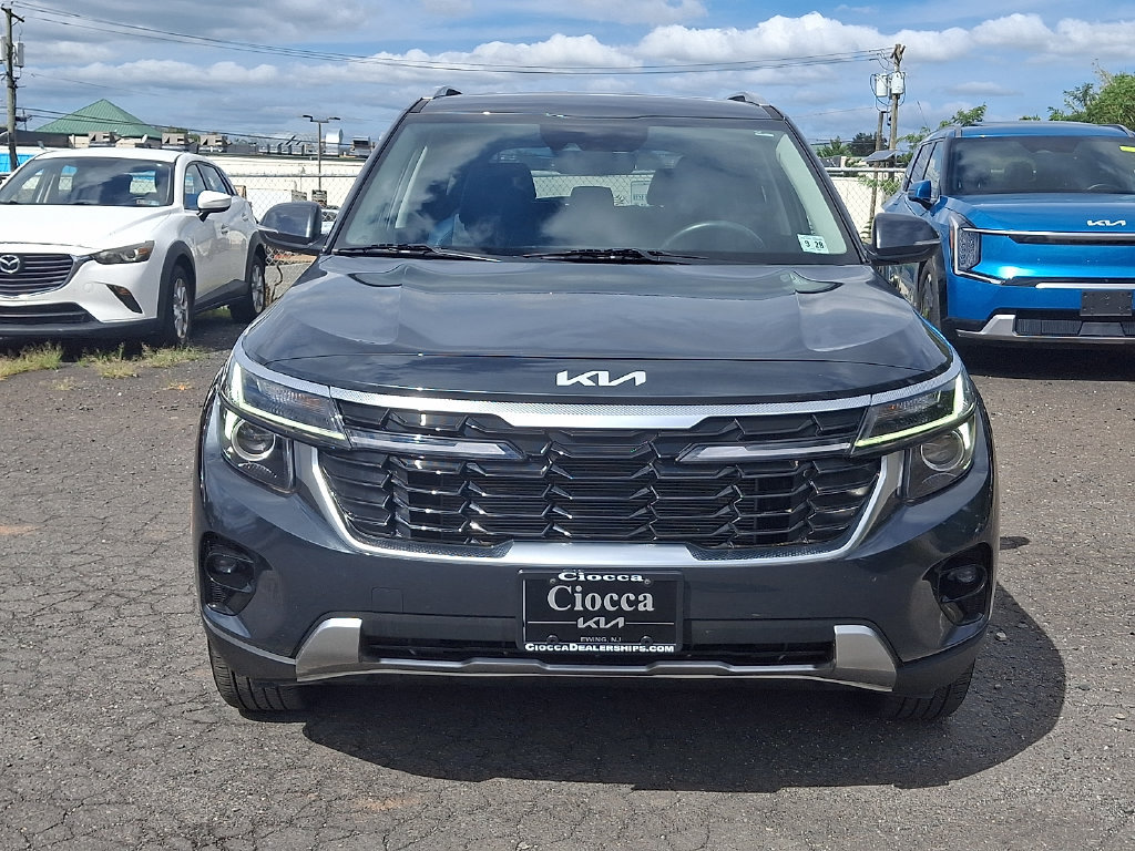 Used 2024 Kia Seltos S AWD/4WD image 6