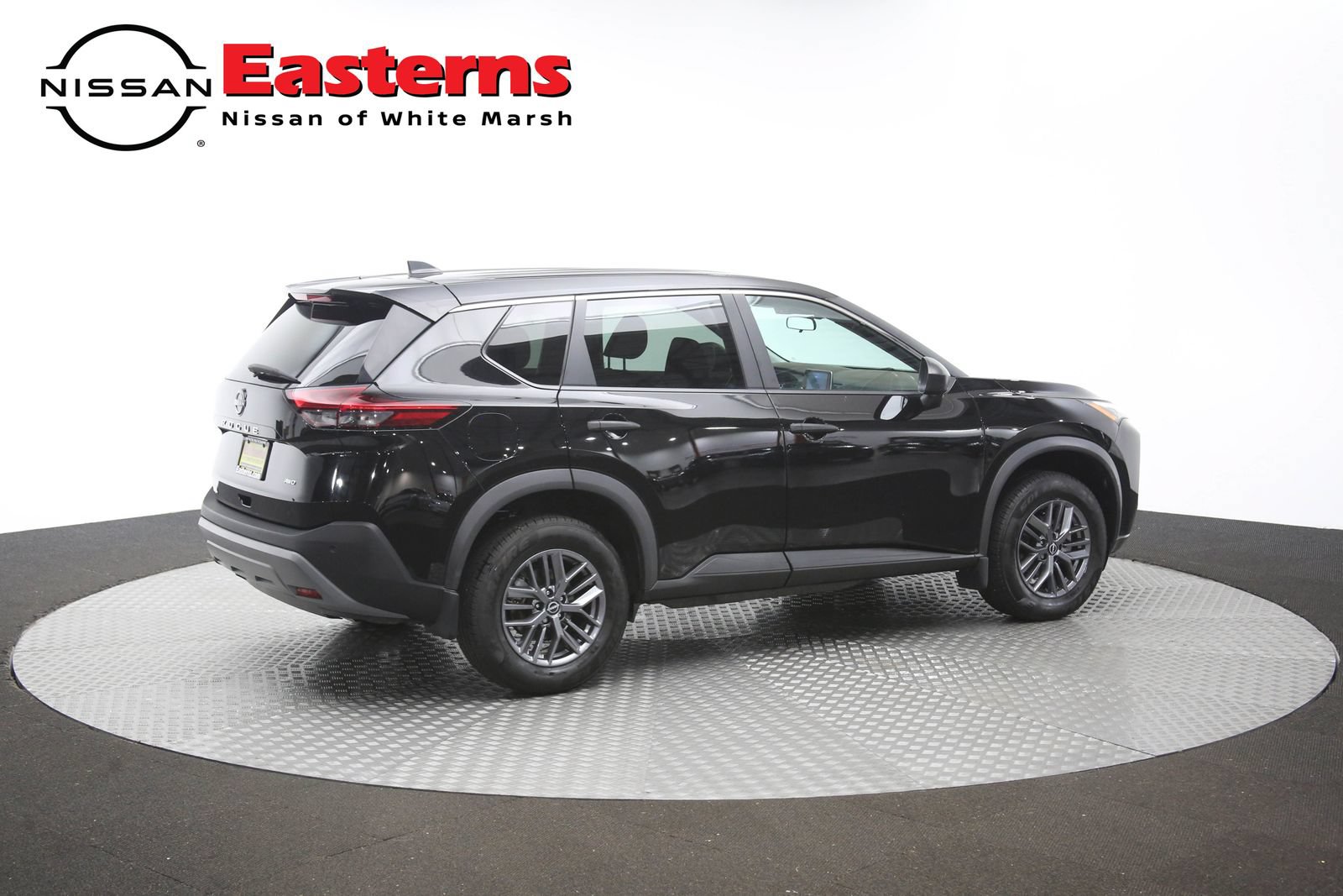 Used 2023 Nissan Rogue S AWD/4WD image 42