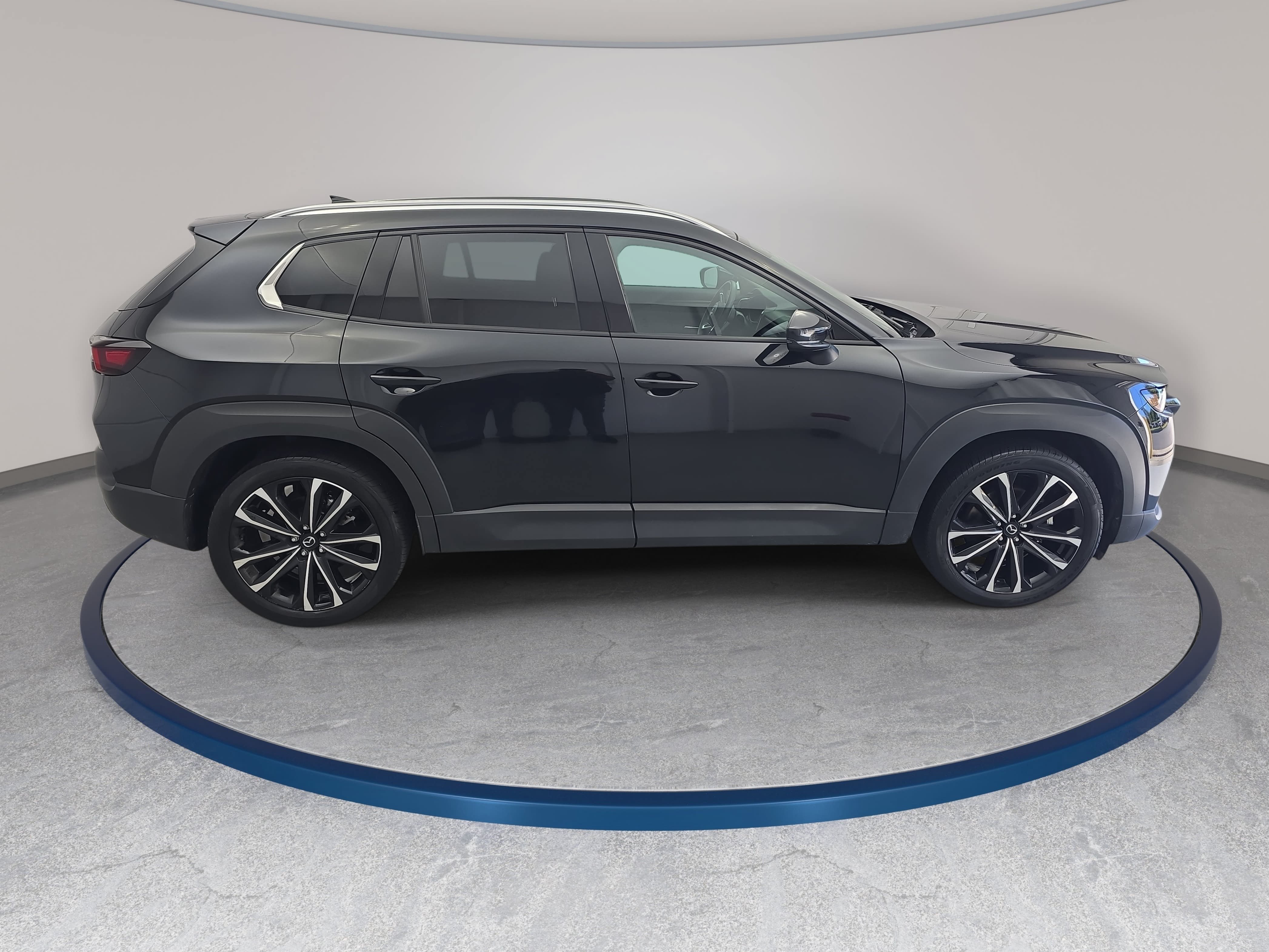 Used 2025 MAZDA CX-50 AWD 2.5 S w/ Premium Plus Pkg image 4