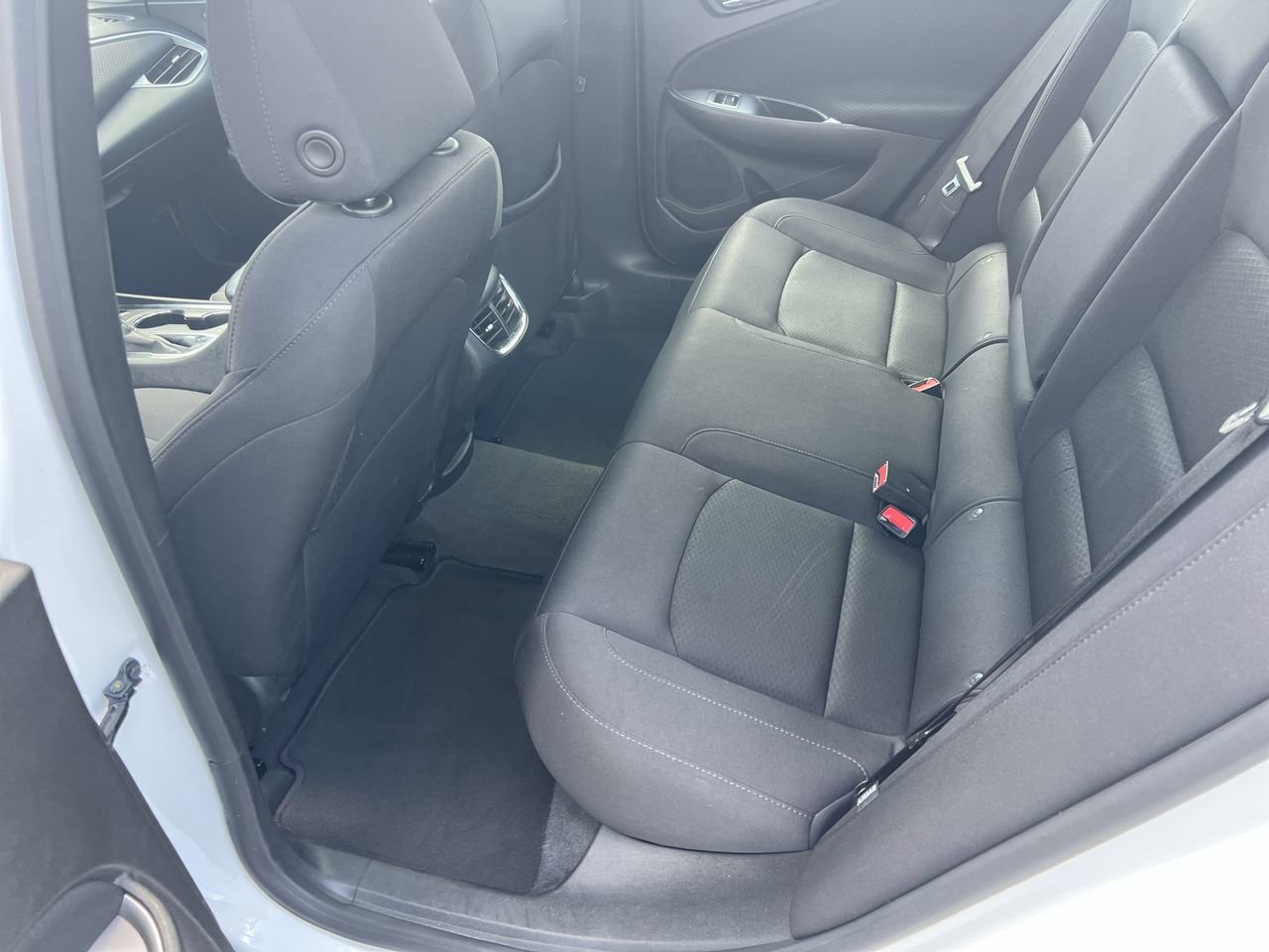 Used 2023 Chevrolet Malibu LT FWD image 32