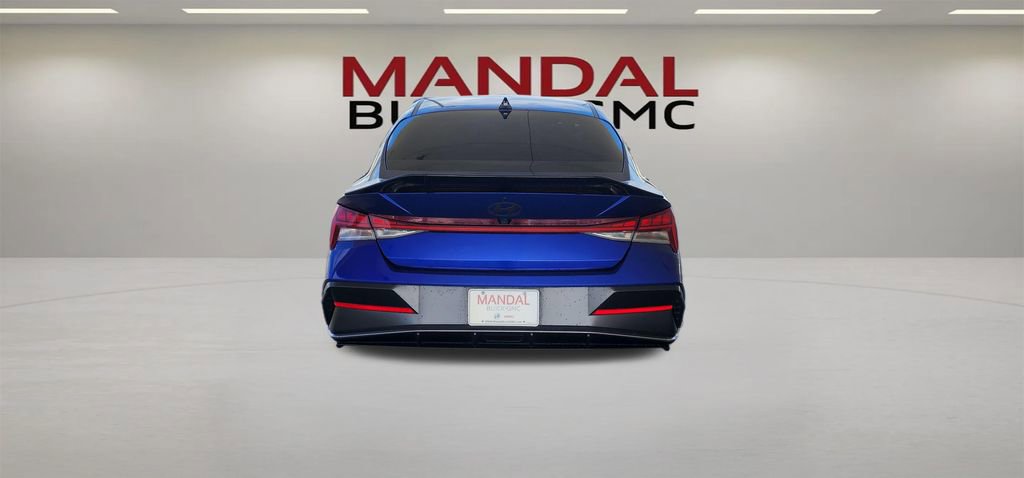 Used 2024 Hyundai Elantra SEL w/ Convenience Package FWD image 9