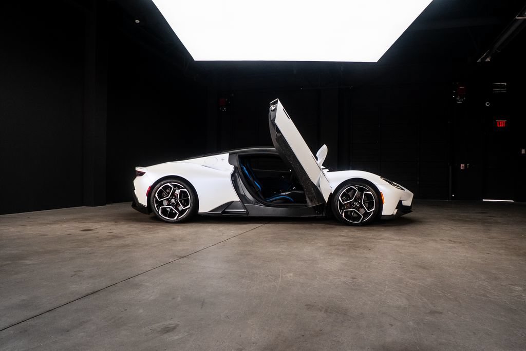 Used 2022 Maserati MC20 Coupe RWD image 16