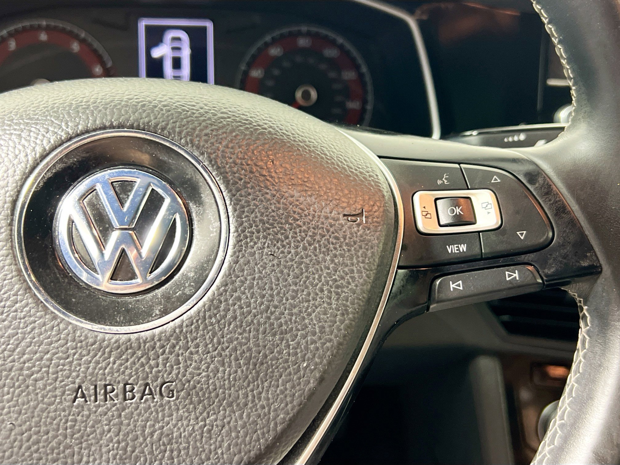 Used 2019 Volkswagen Jetta R-Line w/ R-Line Cold Weather Package FWD image 19