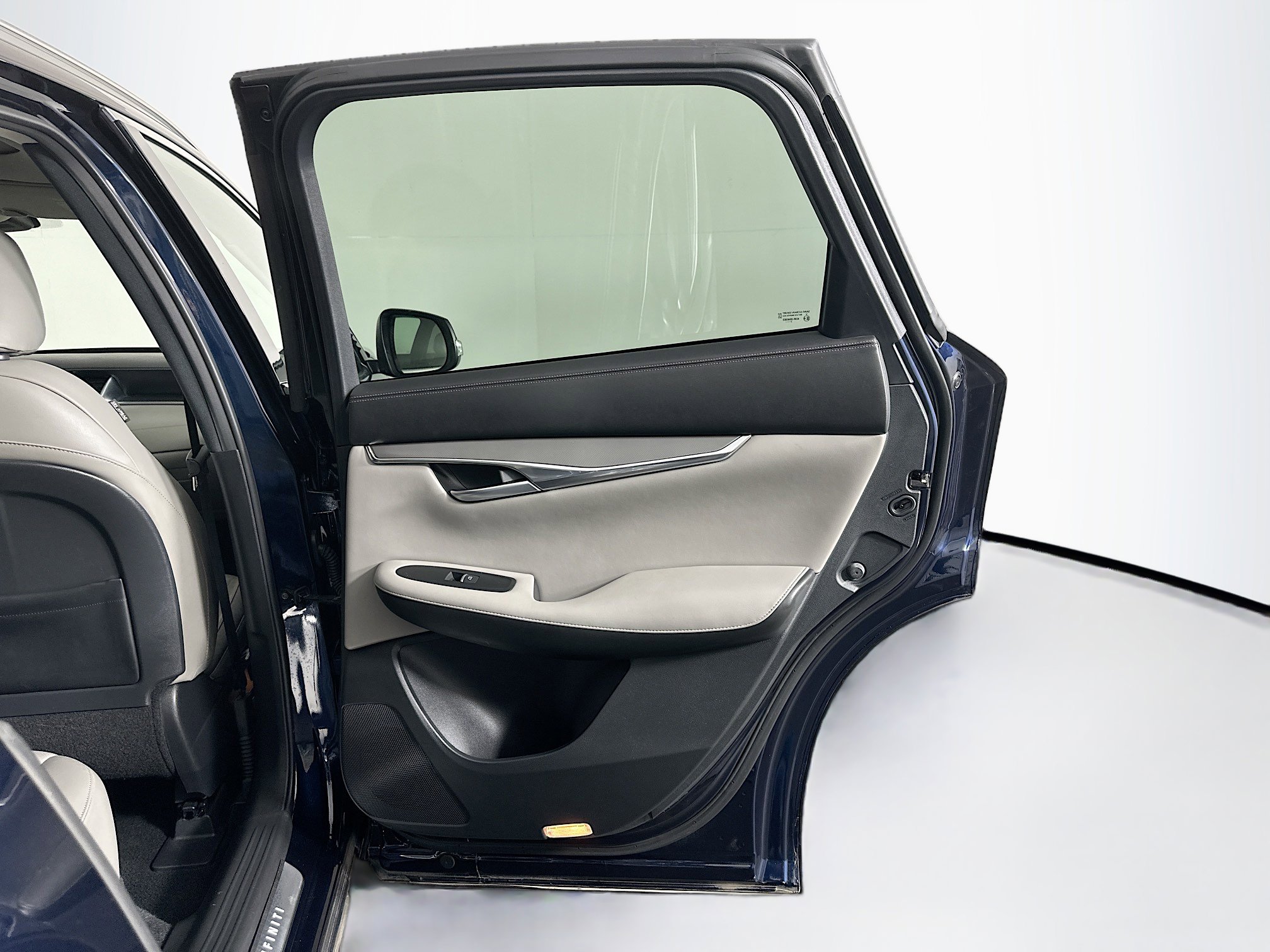 Used 2023 INFINITI QX50 Luxe image 31