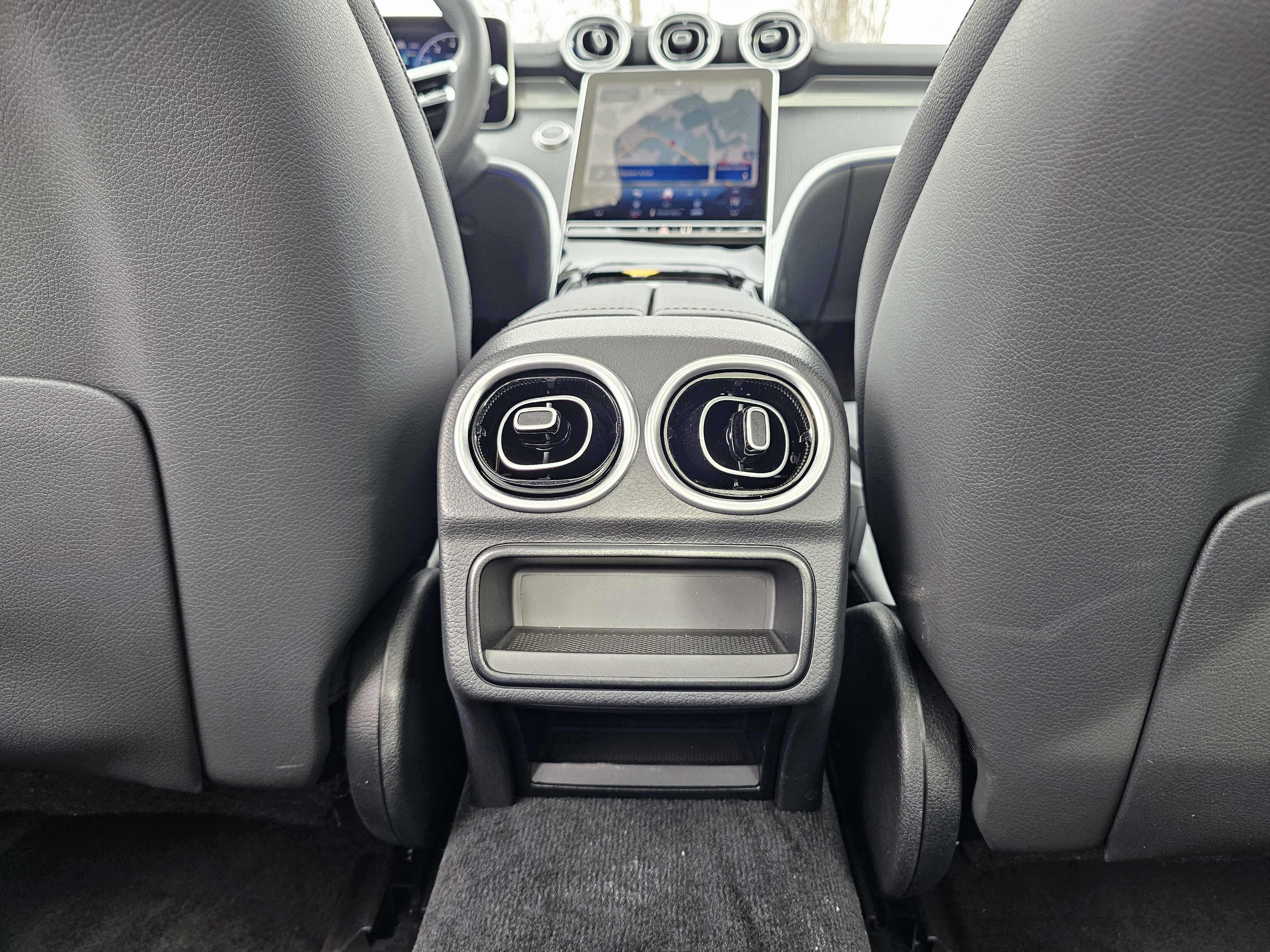 Used 2025 Mercedes-Benz C 300 4MATIC Sedan image 28