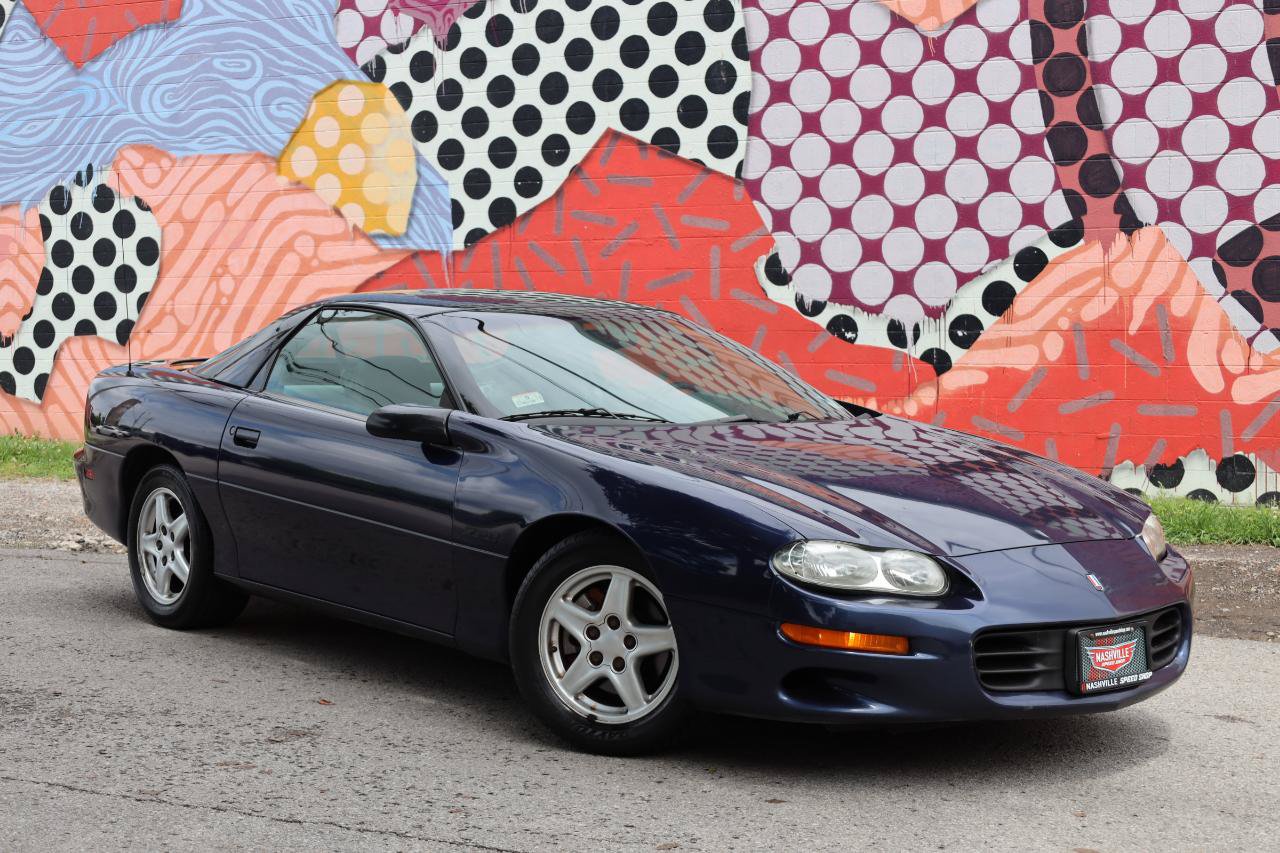 Used 1998 Chevrolet Camaro Z28 RWD image 4