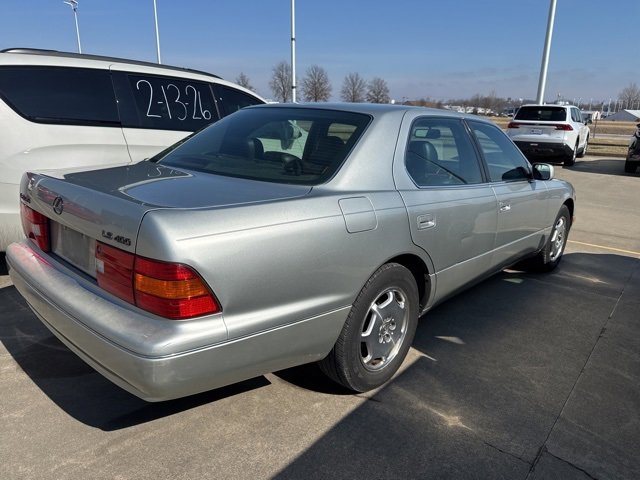 Used 2000 Lexus LS 400 image 9