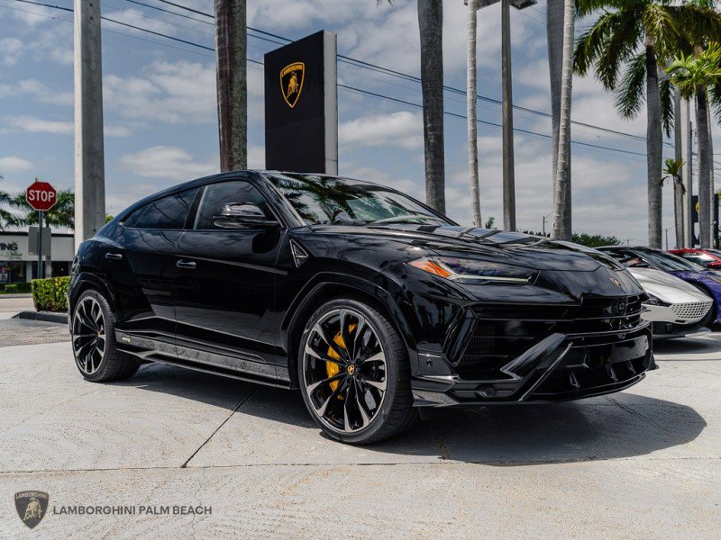 Used 2024 Lamborghini Urus S image 8