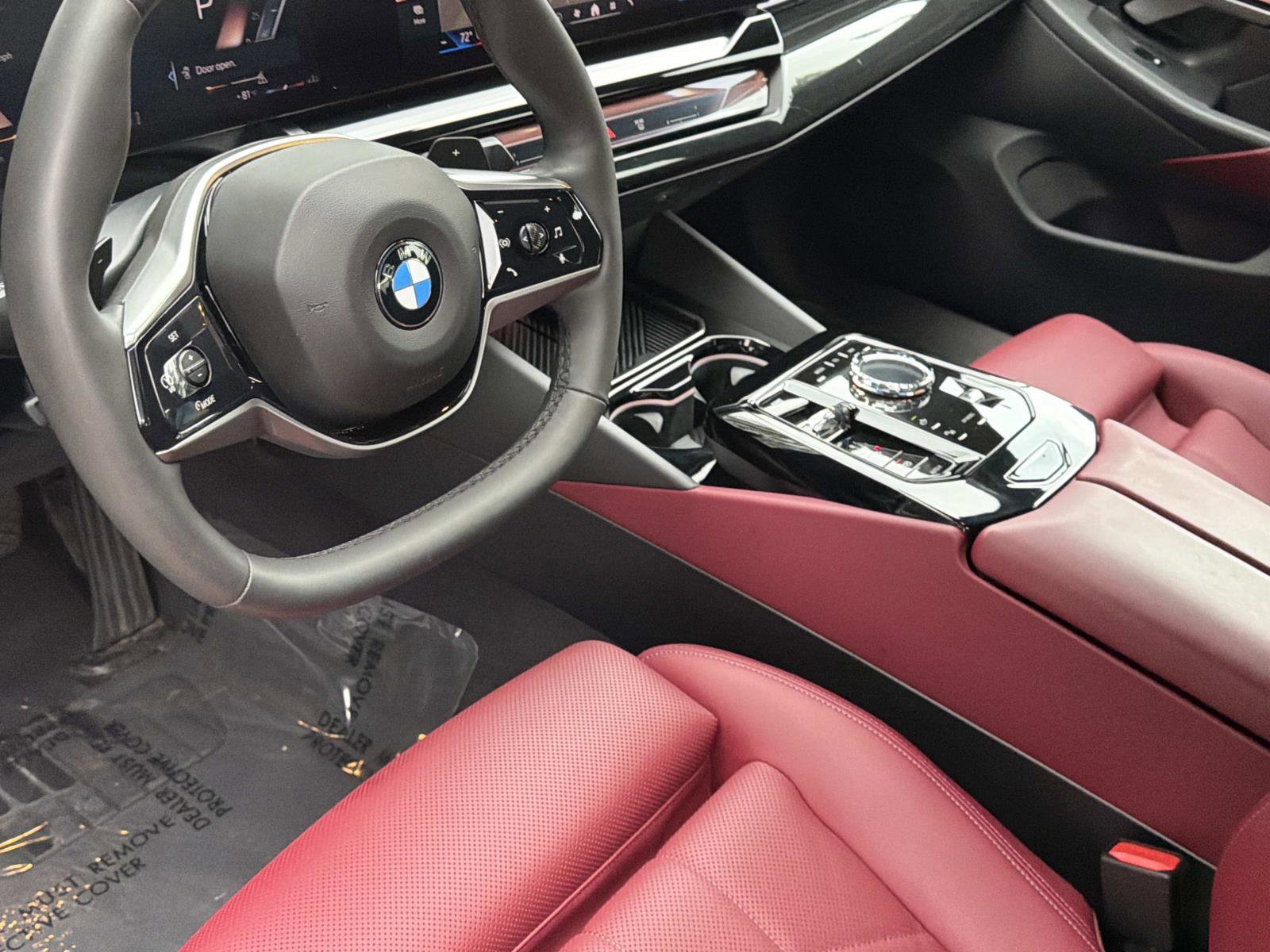 Certified 2025 BMW 540i xDrive AWD/4WD image 32