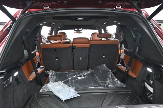 Used 2024 BMW X7 xDrive40i AWD/4WD image 19