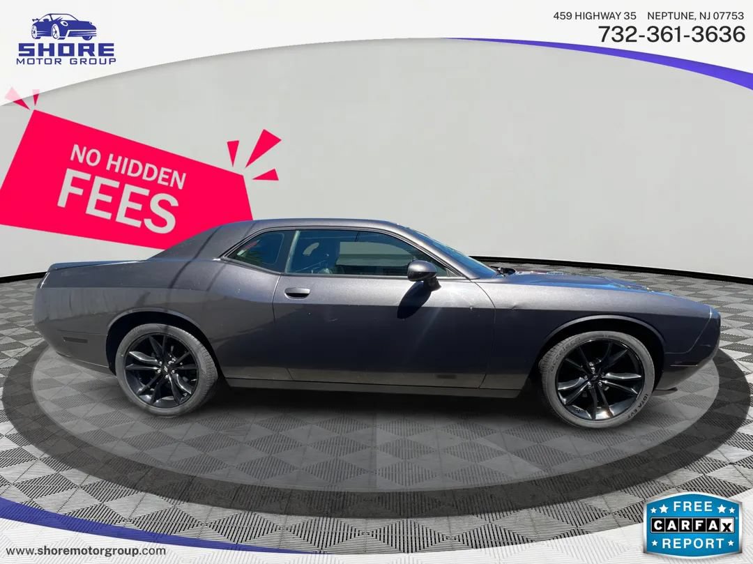 Used 2017 Dodge Challenger SXT Plus RWD image 9
