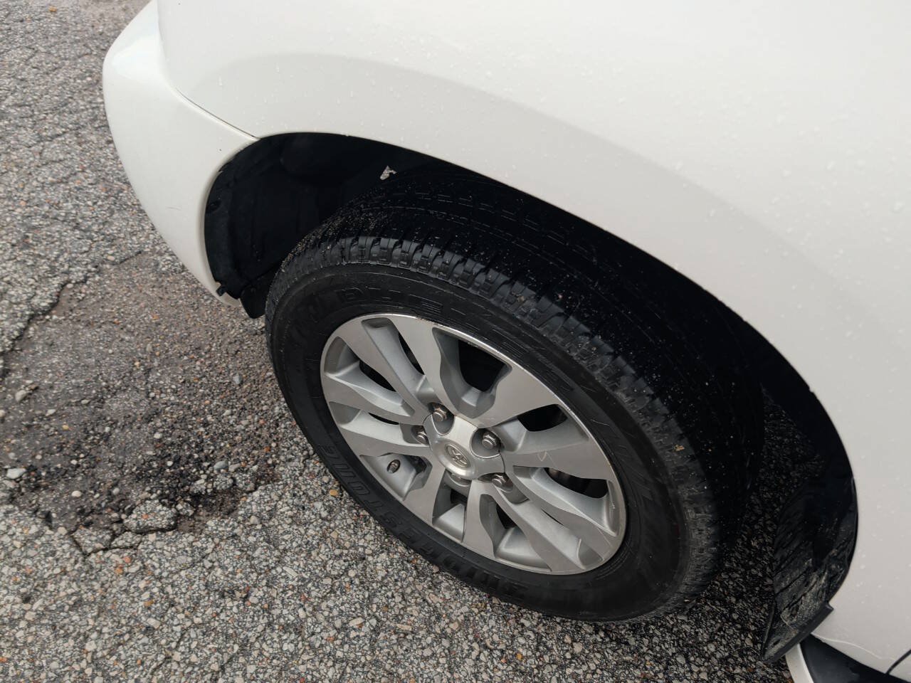 Used 2016 Toyota Sequoia Limited AWD/4WD image 15