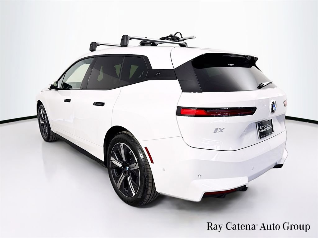 Used 2026 BMW iX xDrive45 image 5