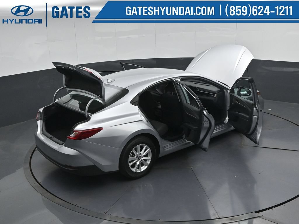 Used 2025 Toyota Camry LE FWD image 52