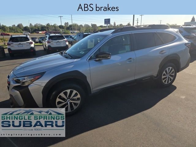 Certified 2025 Subaru Outback Premium image 8