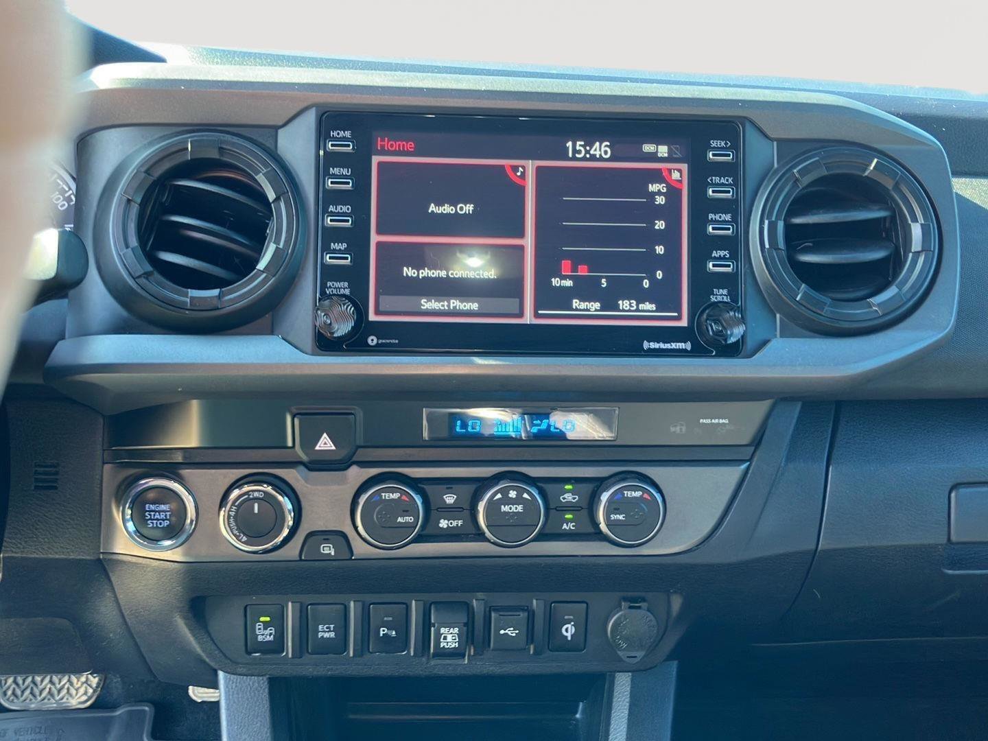 Used 2022 Toyota Tacoma TRD Off-Road w/ Technology Package image 25