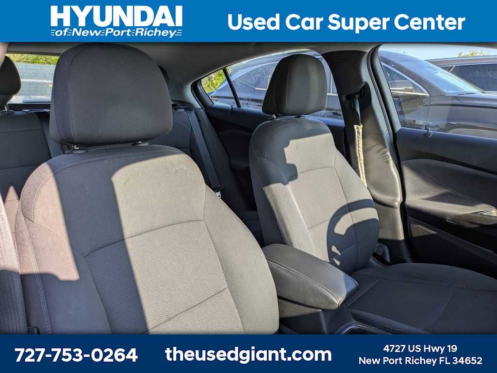 Used 2019 Chevrolet Cruze LT w/ Convenience Package image 8