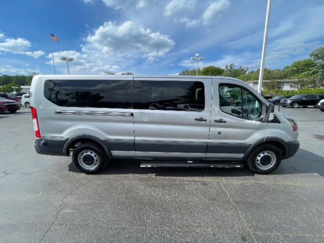 Used 2015 Ford Transit 350 XL RWD image 9
