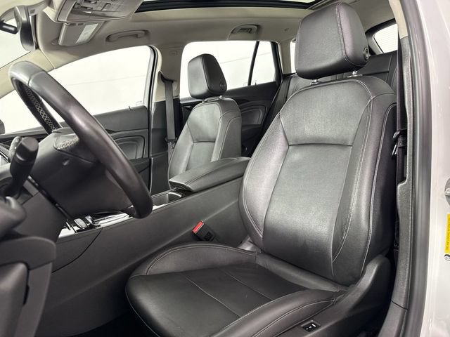 Used 2019 Buick Regal Essence w/ Driver Confidence Package I AWD/4WD image 20