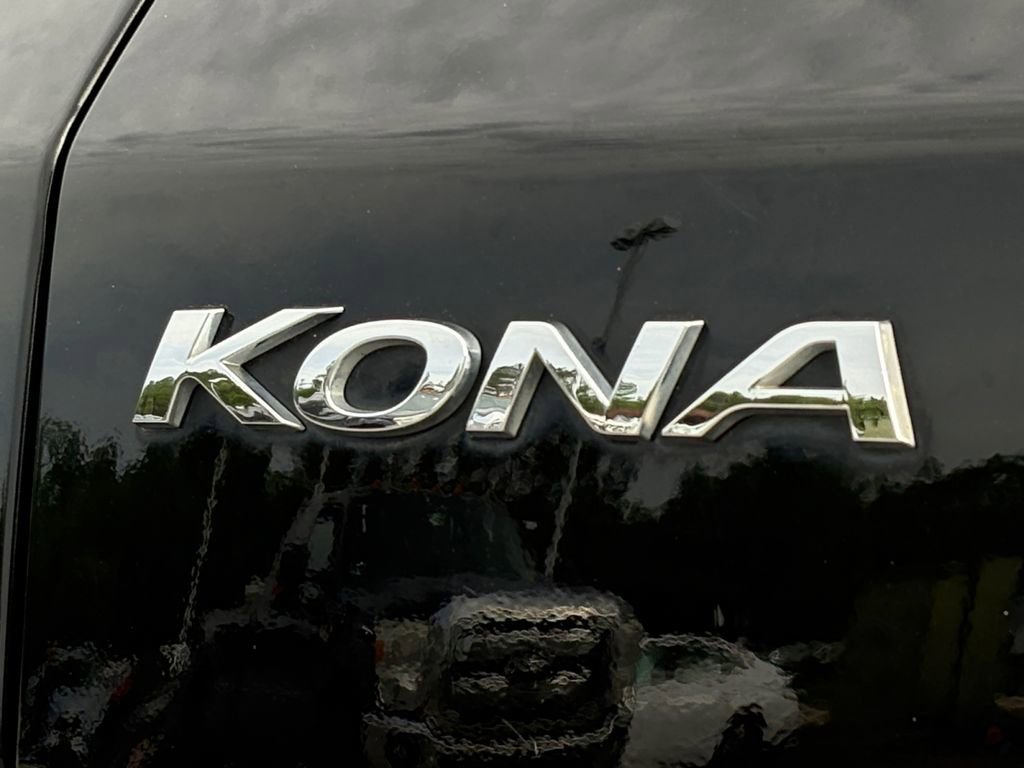 Used 2023 Hyundai Kona SEL FWD image 9